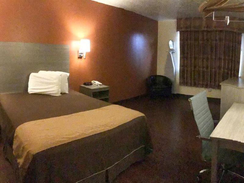 Rodeway Inn Moriarty Esterno foto